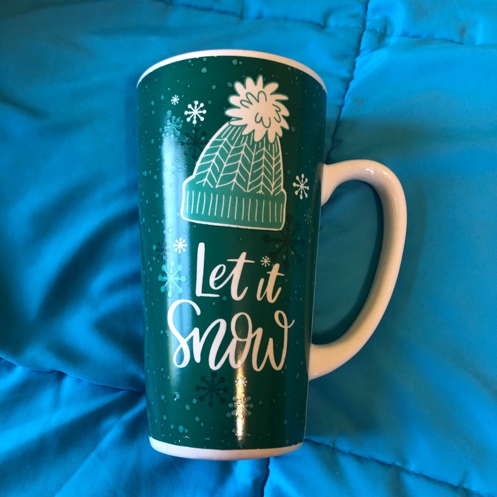NEVER USED tall green winter mug